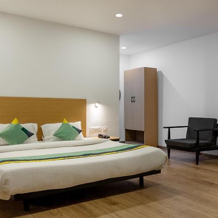 Treetops Inn Chennai Bagian luar foto
