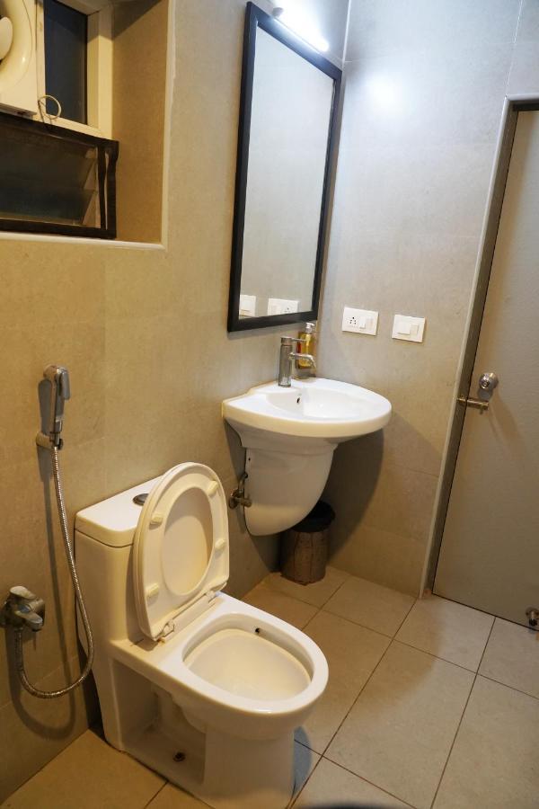 Treetops Inn Chennai Bagian luar foto