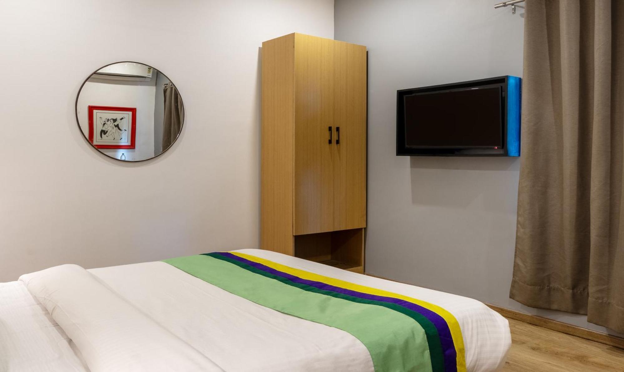 Treetops Inn Chennai Bagian luar foto